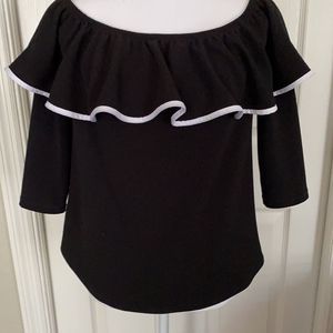 Black White Trim Ruffle Top L